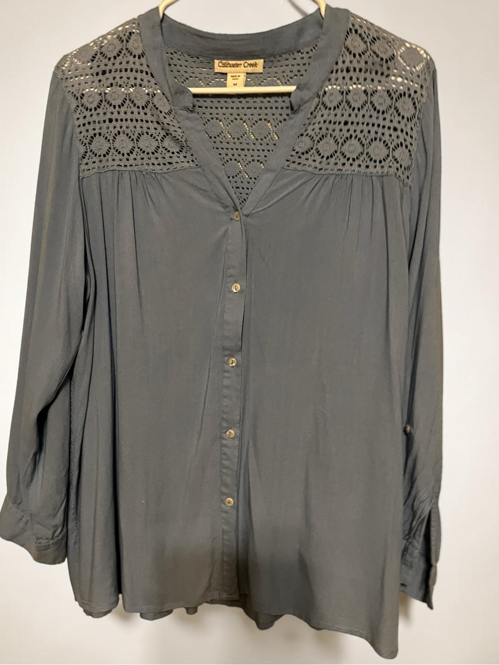 Coldwater Creek Light Blue Crochet-Yoke Button Down Shirt. Sz M